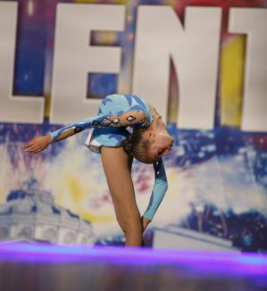 Dansatoarele "deştepte" din Marghita şi gimnasta "din plastilină" din Oradea au făcut senzaţie la "Românii au talent"